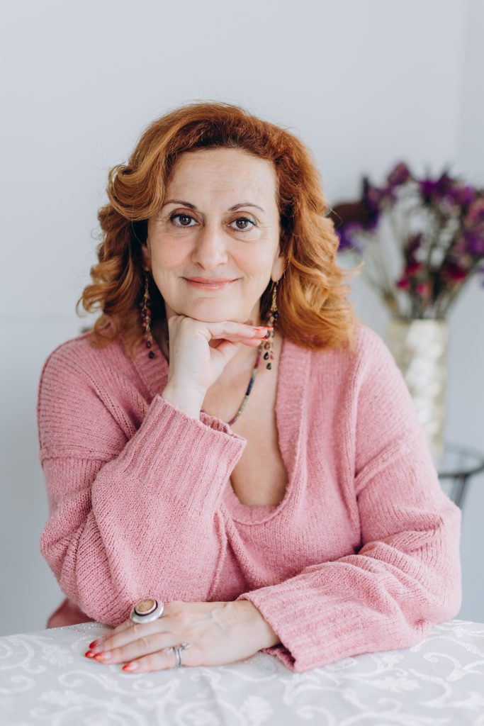 Nina Radarani spiritual life coach